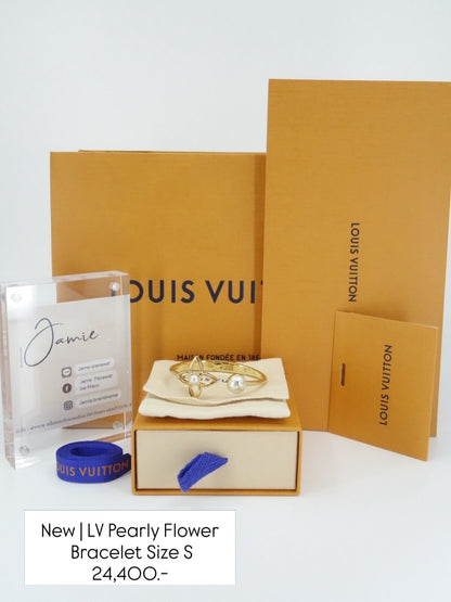 Louis Vuitton Pearly Flower Bracelet